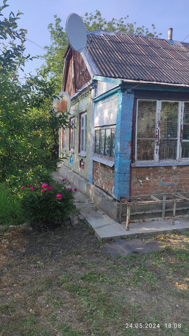 Продажа дома под жилье или дачу в удобном месте