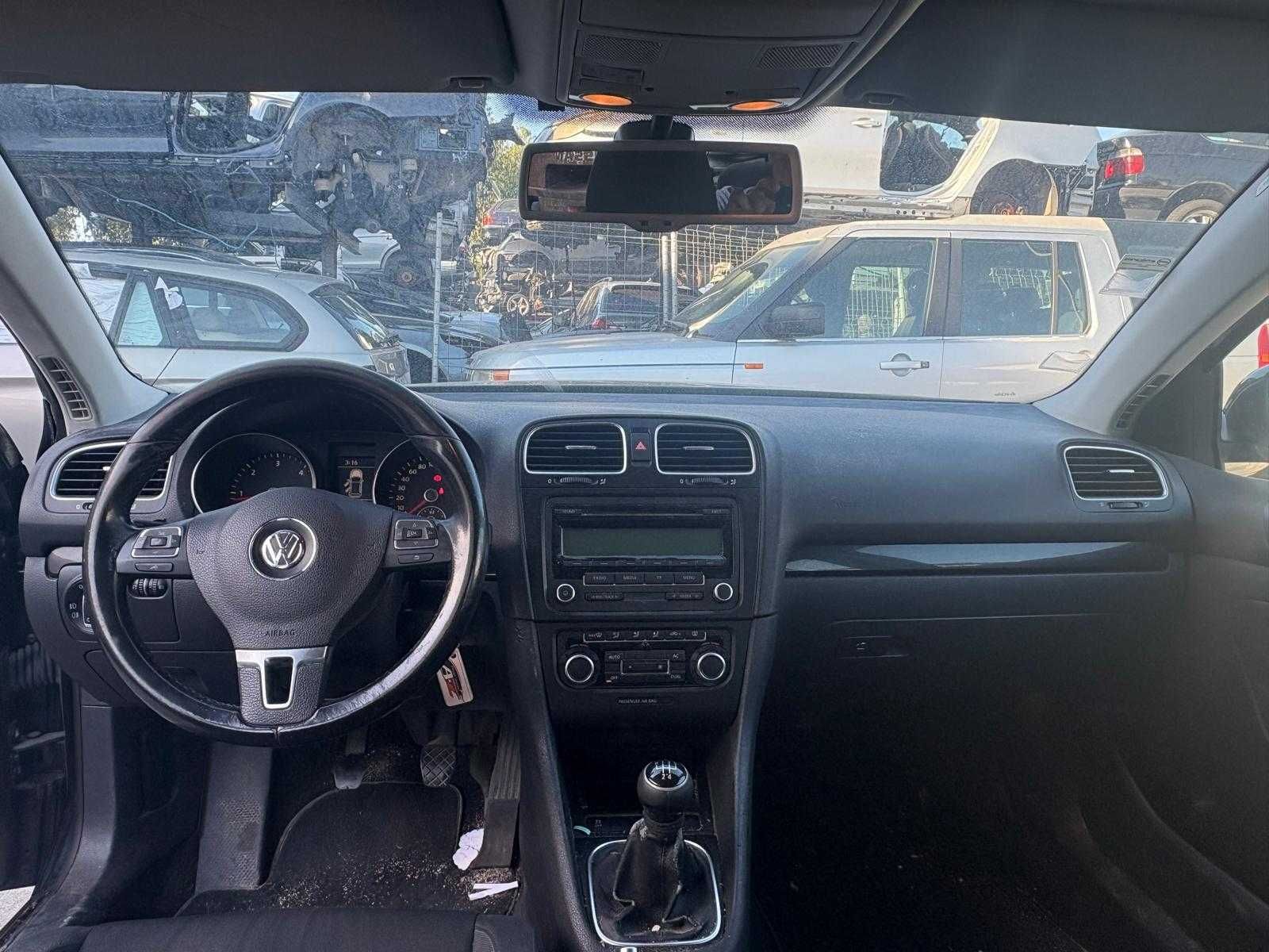 SALVADO VOLKSWAGEN GOLF 2010