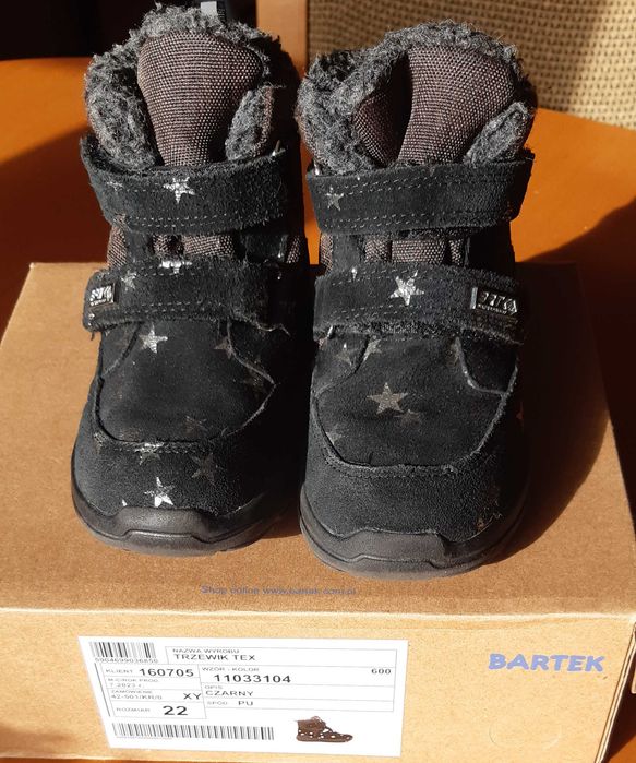 Buty zimowe, dla dziewczynki, w rozmiarze 22