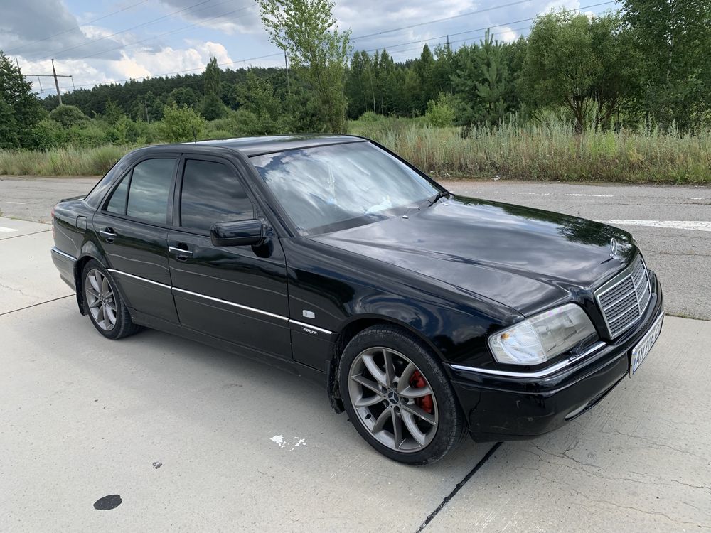 Продам w202 2.8 газ бенз 1994
