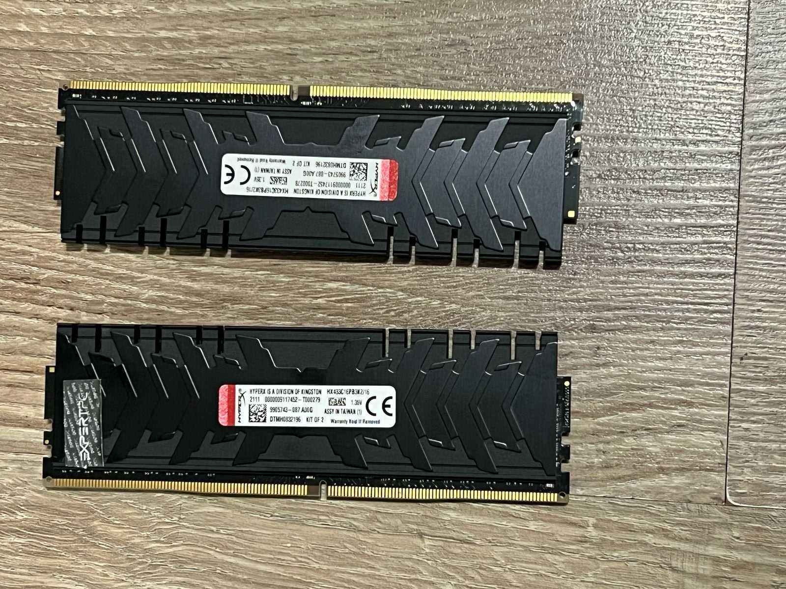 Пам'ять HyperX DDR4-3333 8192MB PC4-26660 Predator (HX433C16PB3/8)