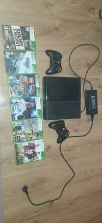 Xbox 360 z 2 padami I 6 grami