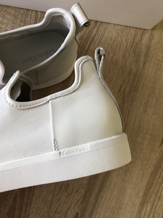 Новые кожаные слипоны, кеды Calvin Klein размер 7,5