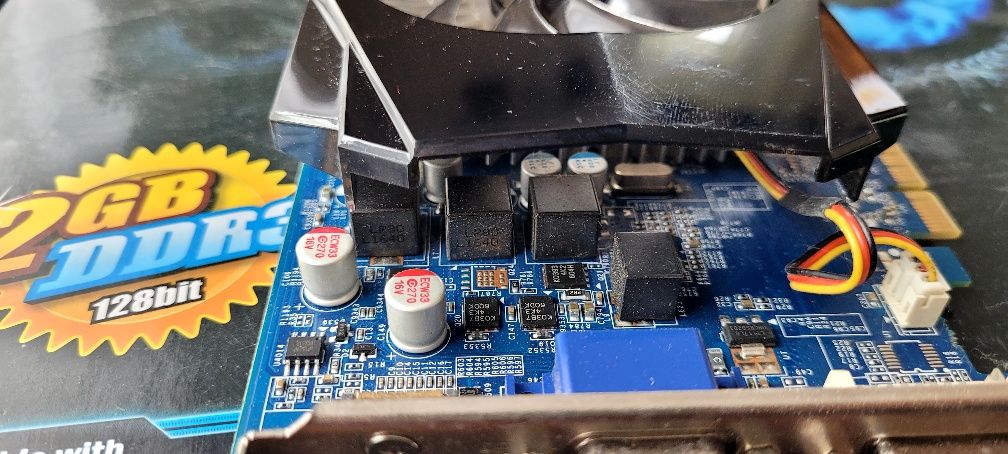 Karta graficzna geforce GT730 2GB 128BIT DDR3