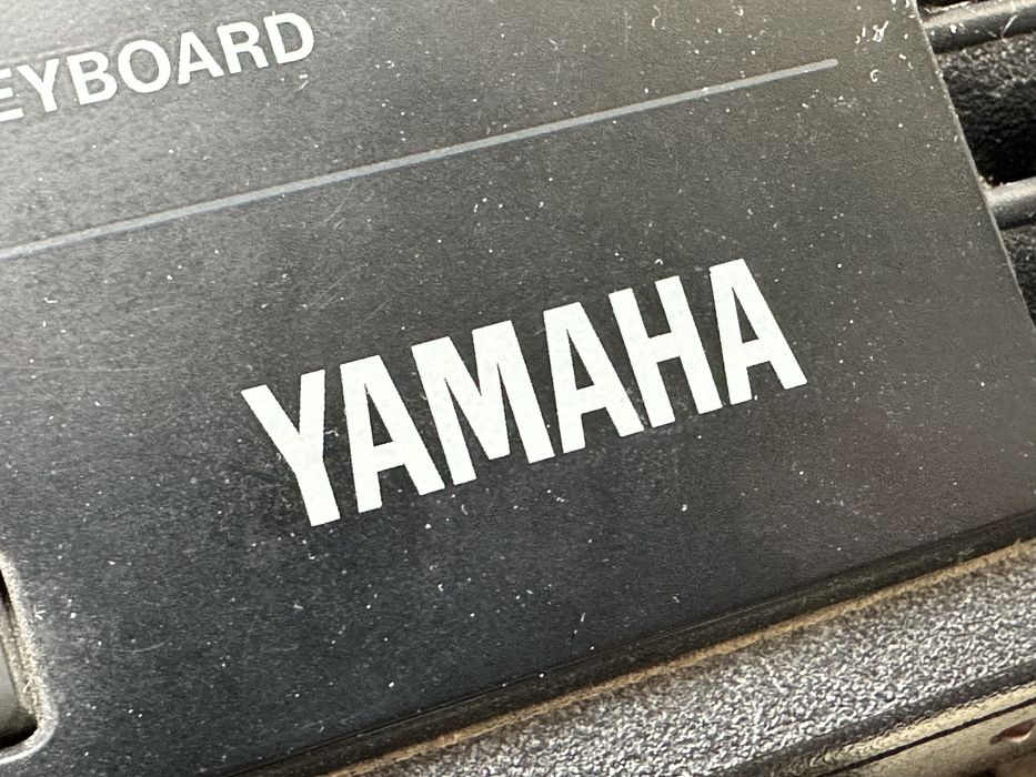 Синтезатор Yanaha PSR 420