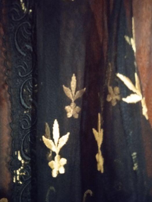 Продам женский костюм двойка