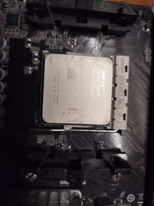 материнська плата + процесор