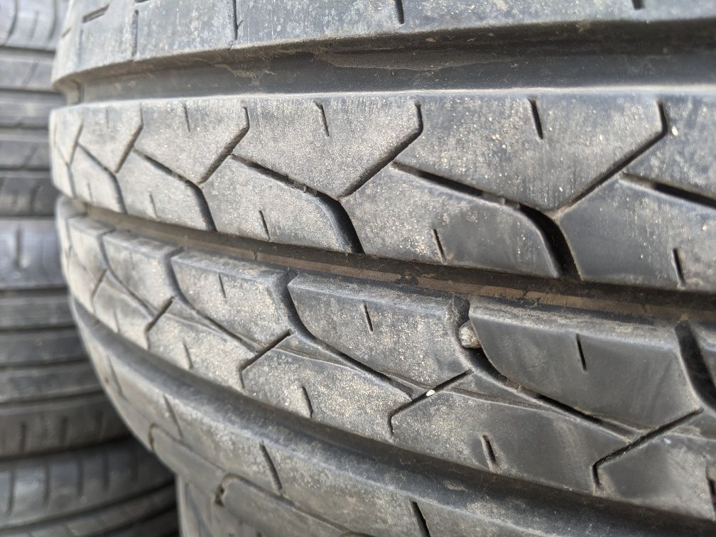 225/75R16C Bridgestone 22рік.