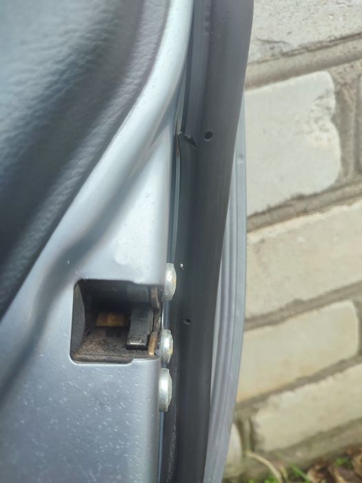 Дверь задняя правая ланос lanos daewoo.Вєтровик