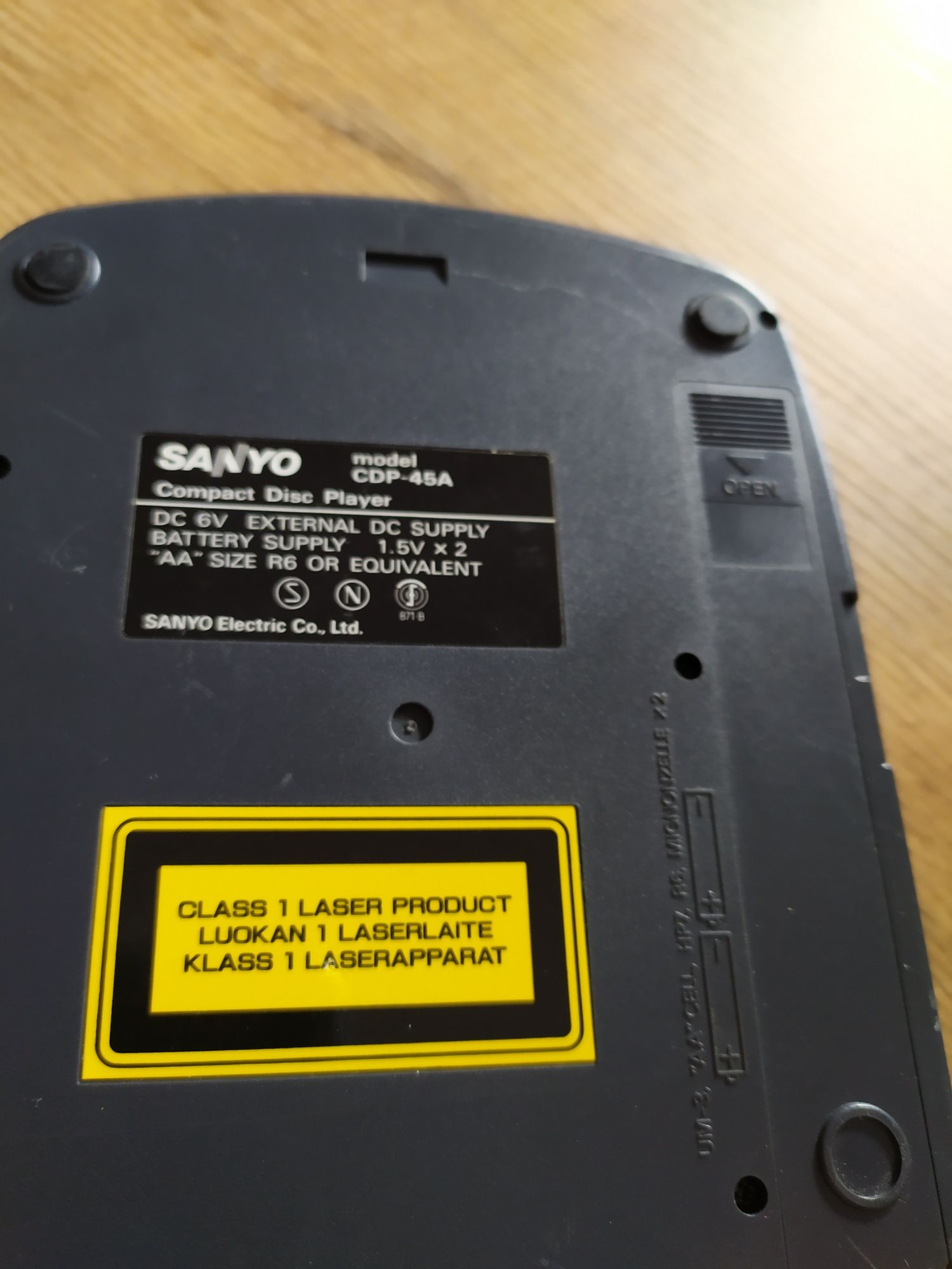 Sanyo Disc Player CDP-45A 1 Bit