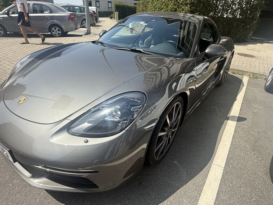 Porsche 718 Cayman S