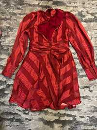 Платье красное новое