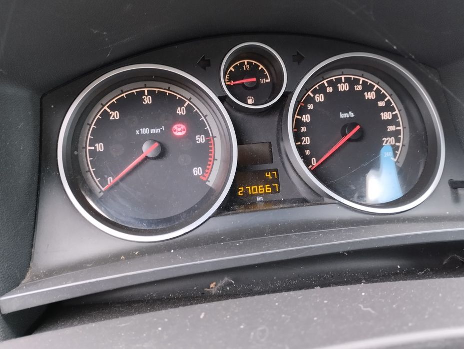 Silnik kompletny 1.9  88 kw opel astra Zafira z19dt