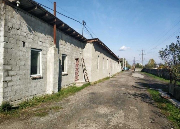 Продається комплекс складських приміщень