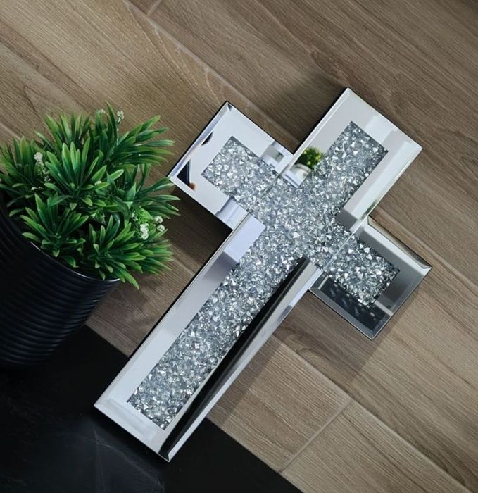 Krzyż z cyrkoniami Glamour