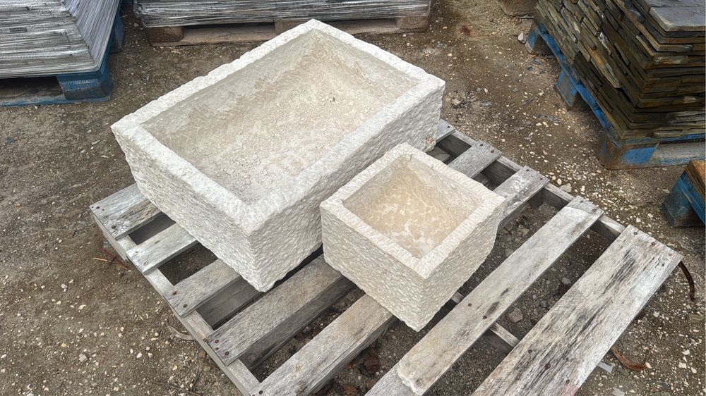 Pia pedra 55/45 polida