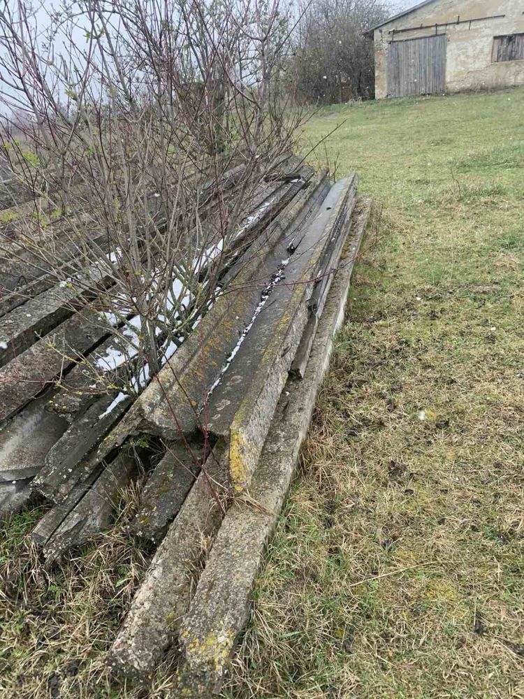 Продам бетонний каркас ангару
