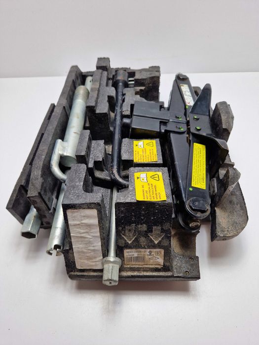 Zestaw naprawczy pod fotel kierowcy Opel Movano Renault Master Mascott