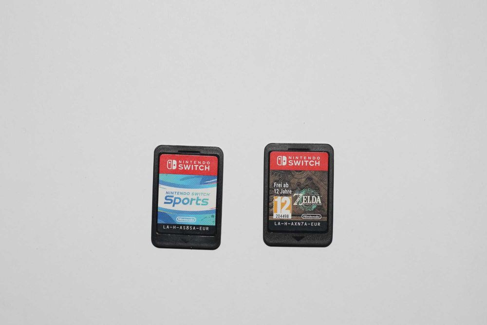 Nintendo Switch (+ Zelda + Mario Kart 8) com acessórios