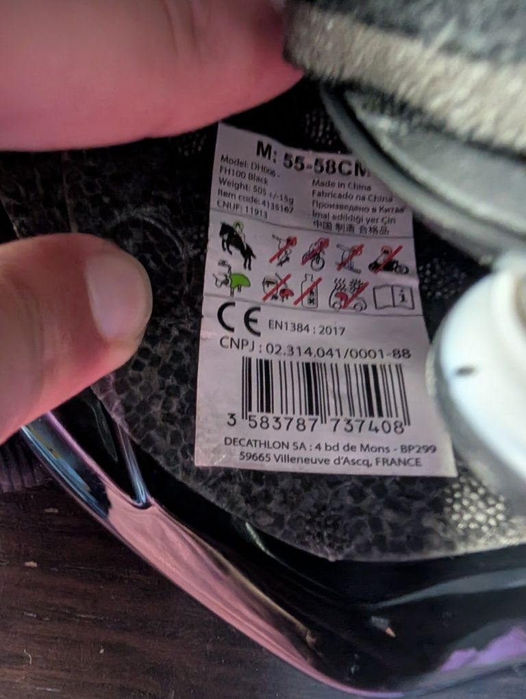 Kask do jazdy konnej fouganza czarny regulowany jeździecki toczek