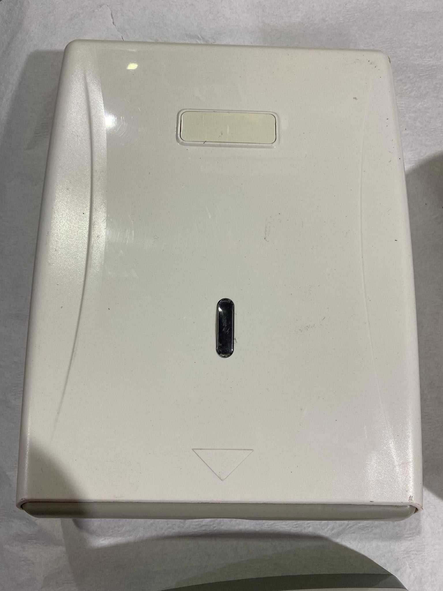 Dispensador de papel, doseador de sabonete liquido