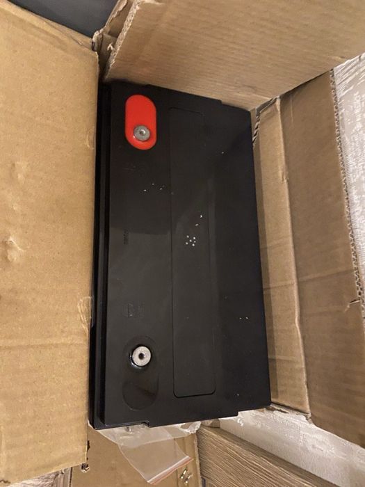 Продается новый гелиевый аккумулятор, 12 V, 100 Ah, цена 6500 грн