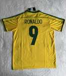 Camisola Oficial Brasil Ronaldo #9 – Época 2002 (Nova com Etiquetas)
