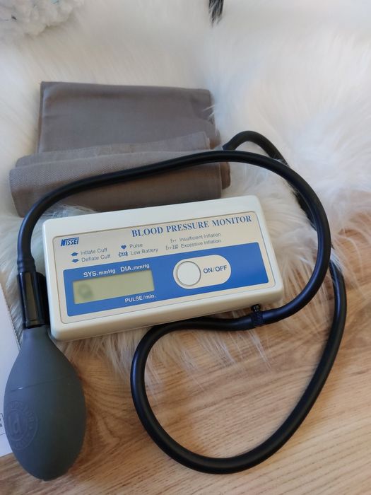 Ciśnieniomierz naramienny