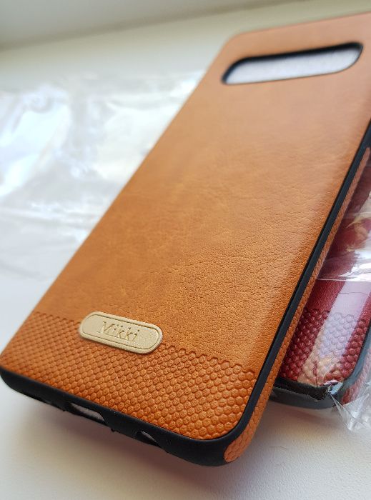 Продам чехол на samsung S10