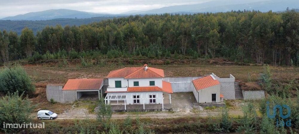Casa / Villa T4 em Pedrógão Grande de 281,00 m2