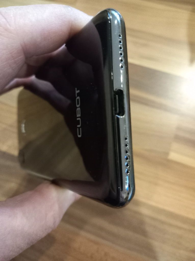 Telefon komórkowy Cubot X19