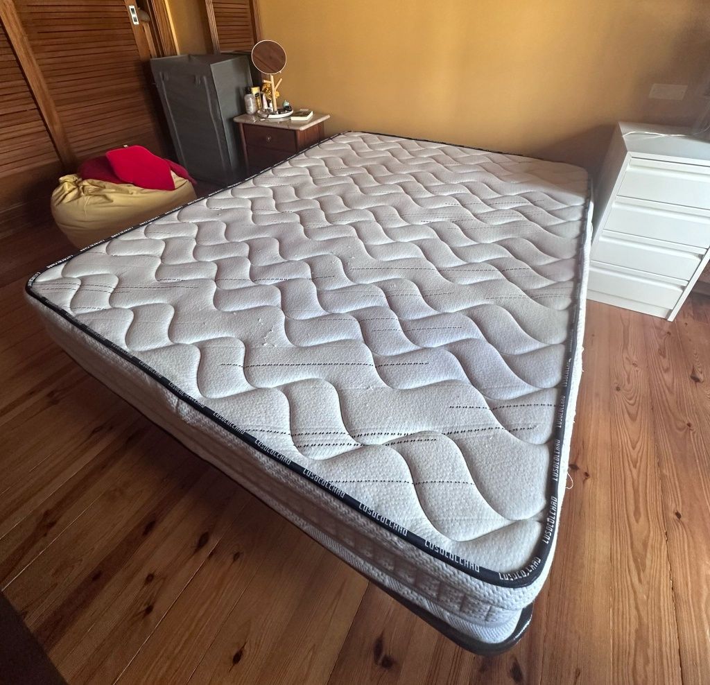 Estrutura de cama de casal