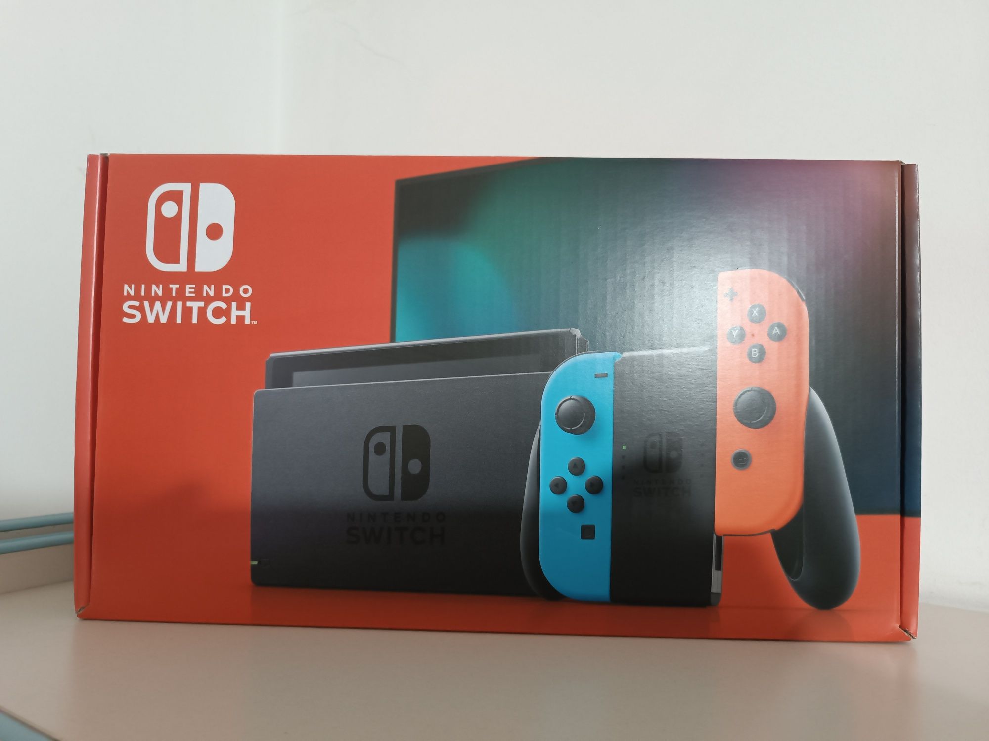 Consola Switch V2 (não é a switch 2)