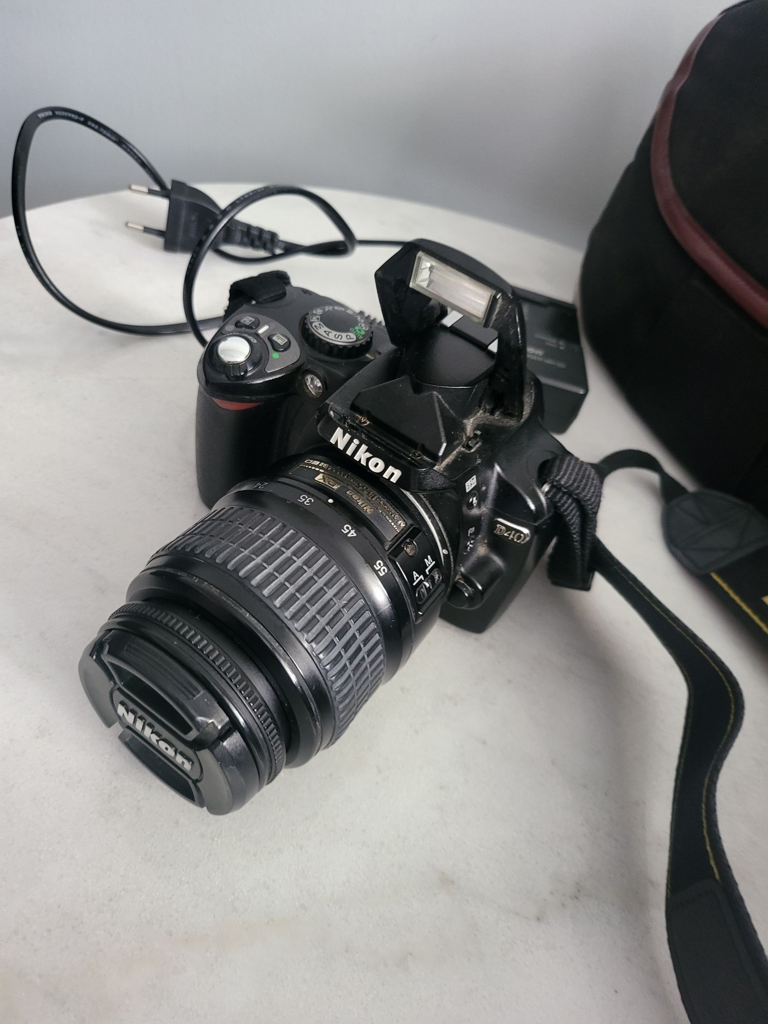 Aparat Nikon D40