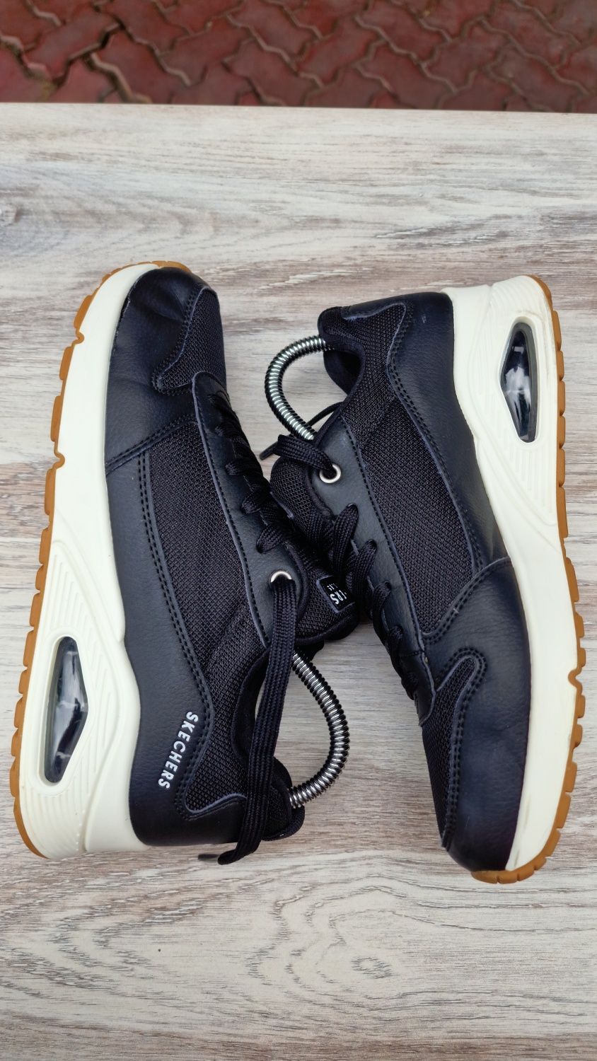 Жіночі Снікерcи Skechers Розмір 39