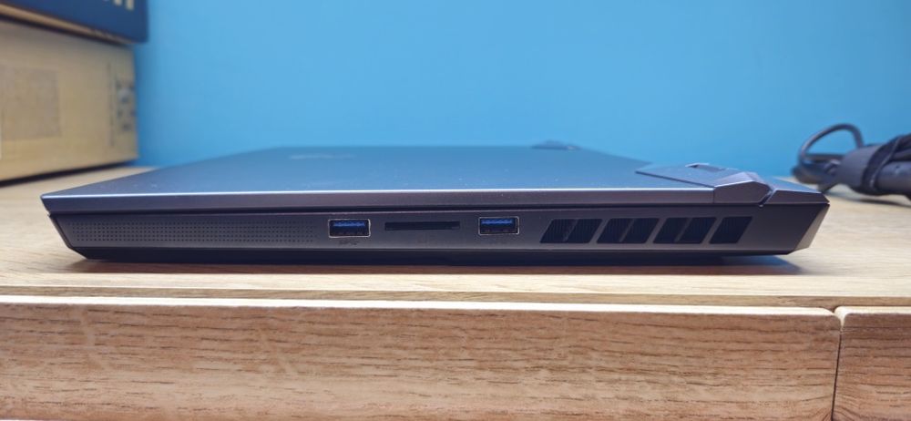 MSI Raider GE66 12UGS, i9-12900HK, RTX 3070 Ti 8GB, dysk 2TB, 32GB Ram