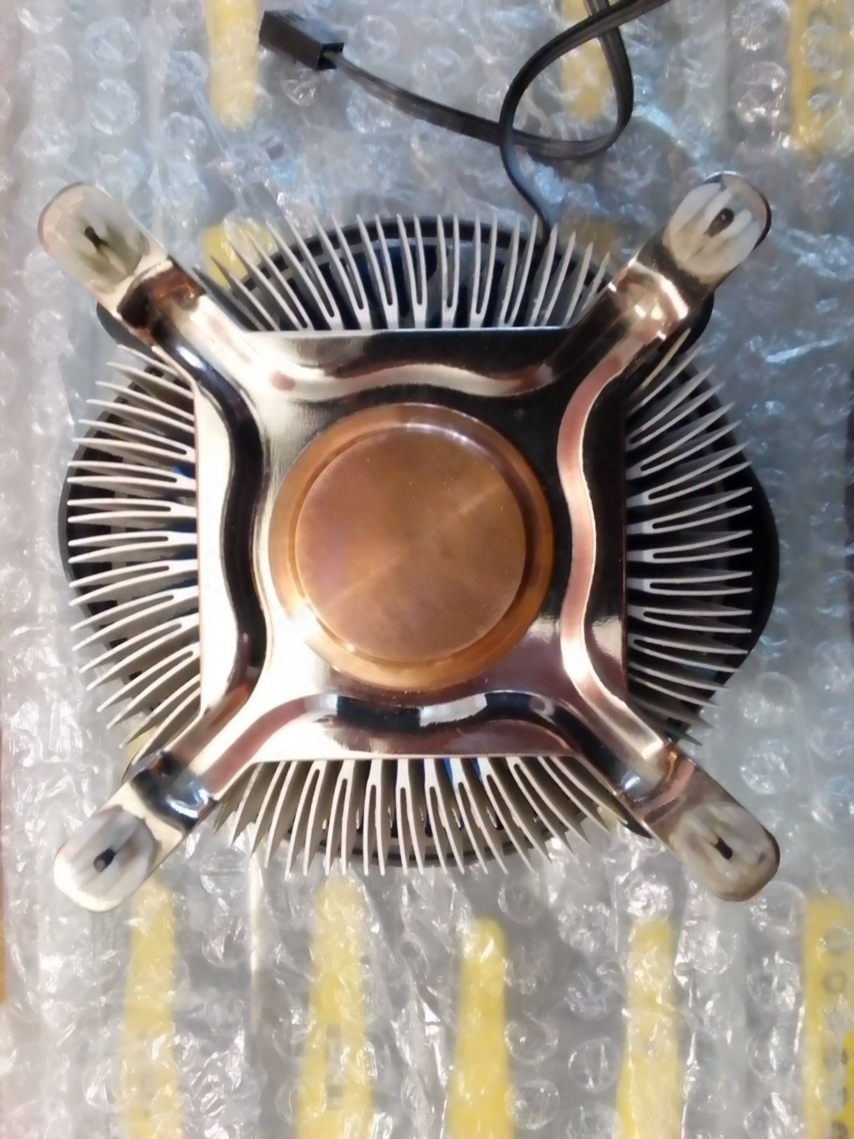Процессор Intel core 2 quad Q9400 с охлаждением DeepCool