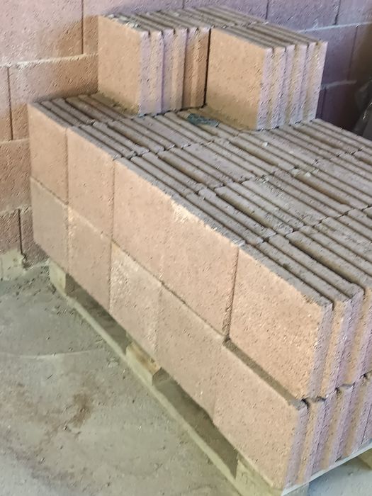 Pustak ścienny czamaninek