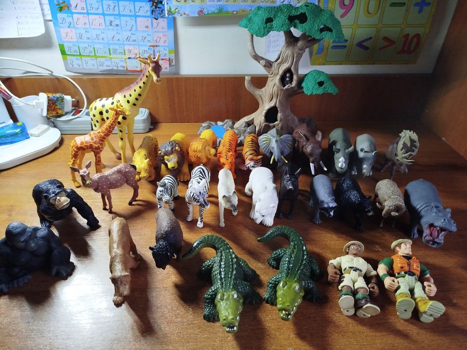 Дикі тварини, фігурки