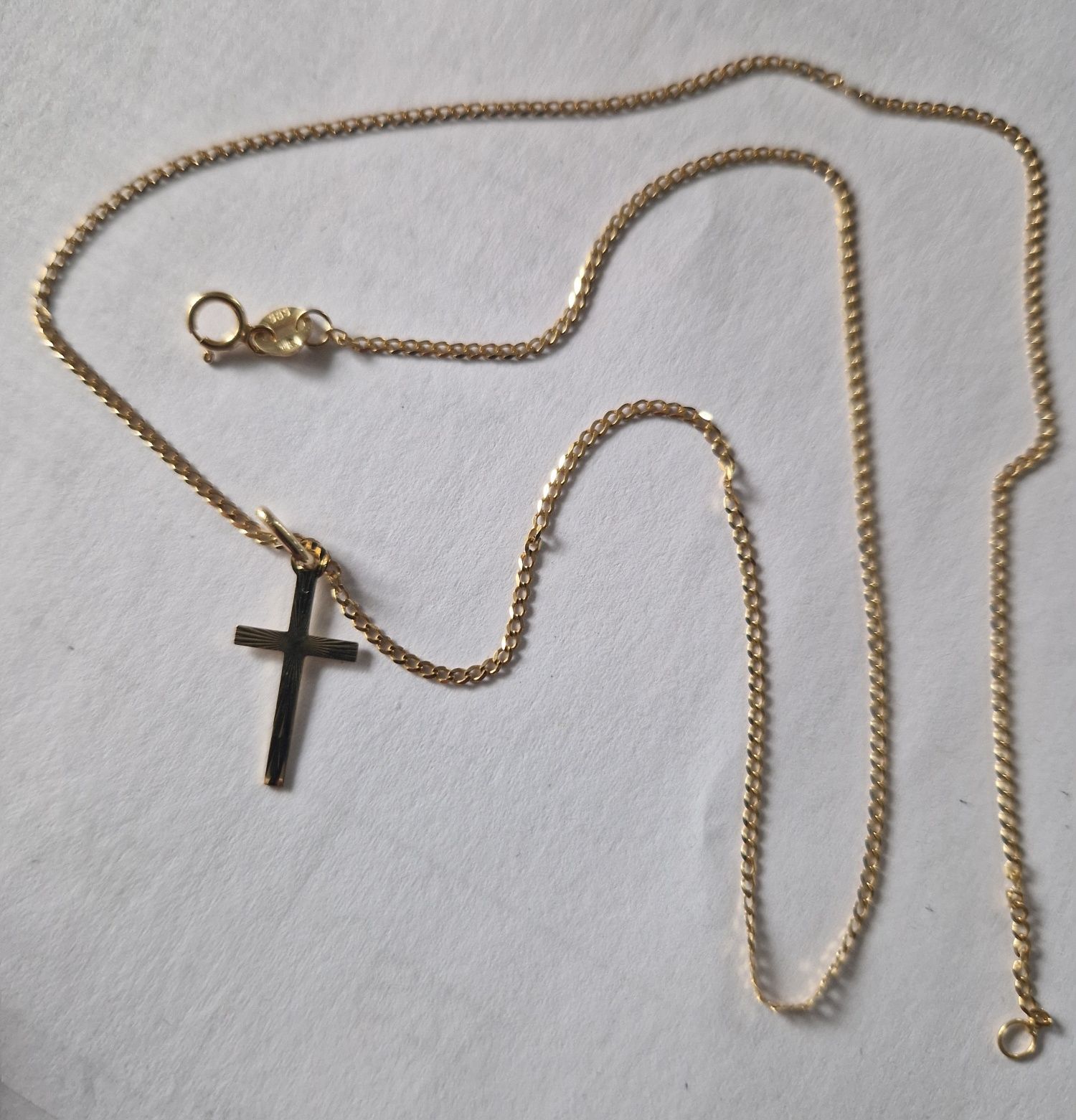 Złoty łańcuszek oraz krzyżyk na chrzciny okazje komunię 585
