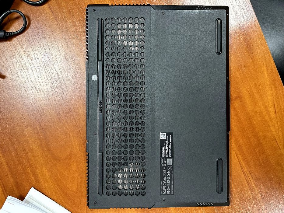 Ноутбук ігровий Lenovo Legion5 15ACH6H (82JU00YKRA) Black