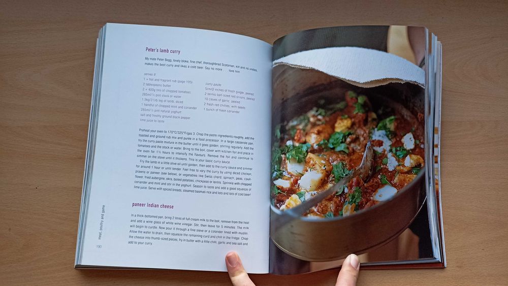 Livro de receitas "Jamie Oliver: The Return of the Naked Chef"