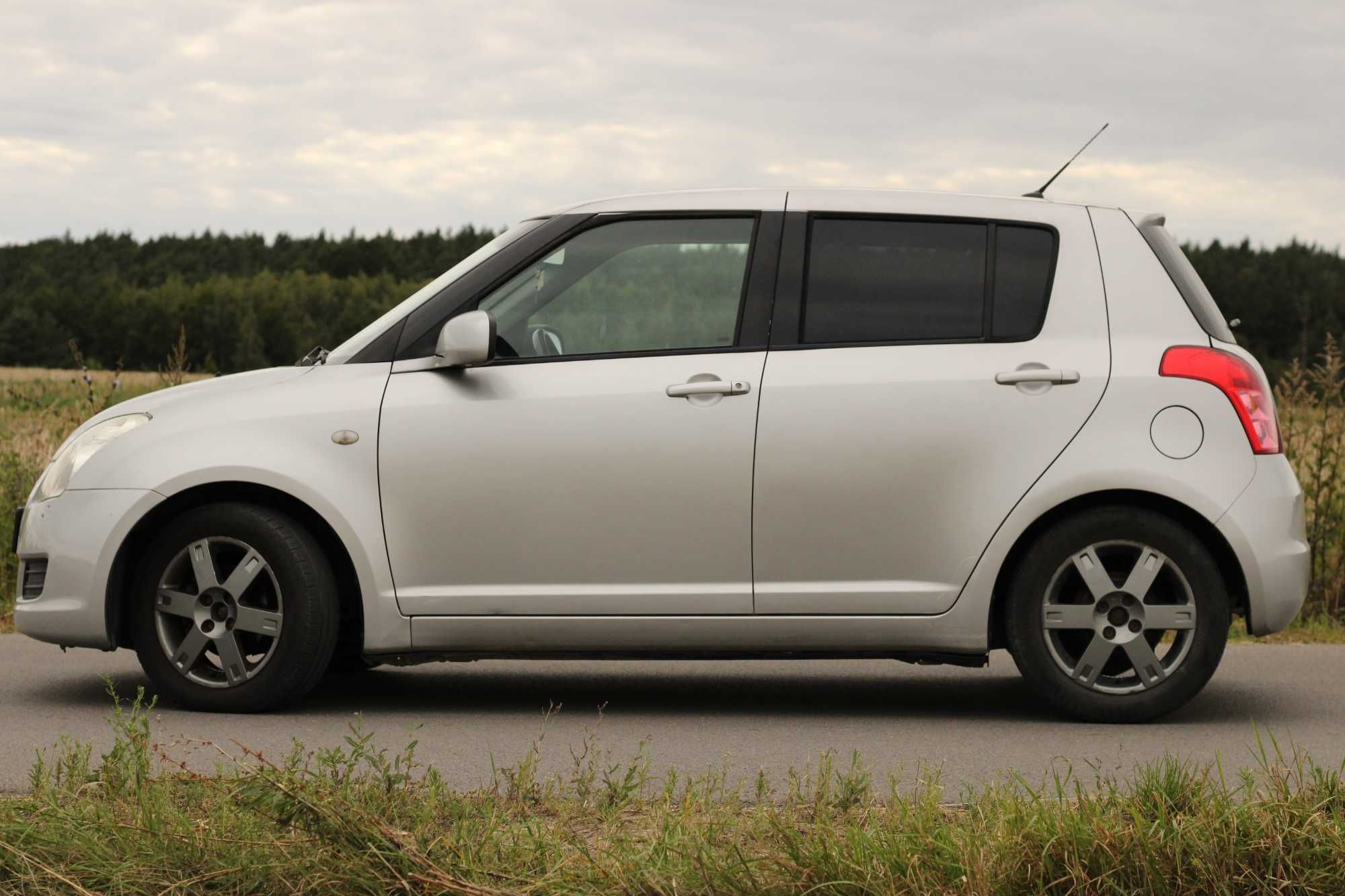 SUZUKI SWIFT 1.3 92KM alufelgi I kierownica multi I SERWISOWANY