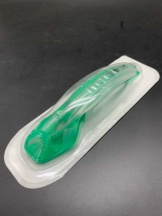 Надгортанний повітропровід I-gel (ларингеальна маска)