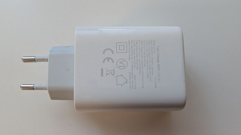UGREEN ładowarka sieciowa 2 x USB C / USB A 65W PD QC 3.0