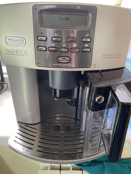 Кавамашина Delongi magnifika з капучінатором