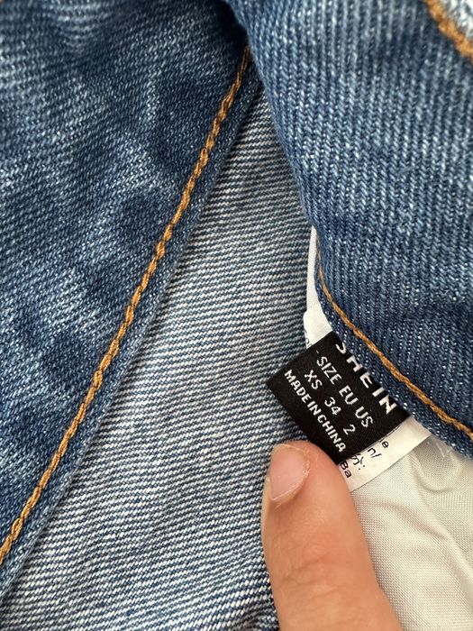 Saia NOVA com corte na perna - Tamanho 34 - 9€