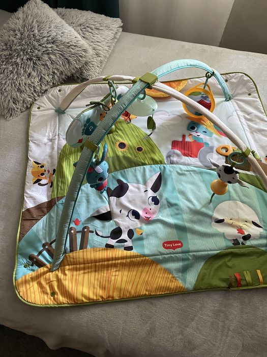 Розвиваючий килимок Tiny Love Весела ферма