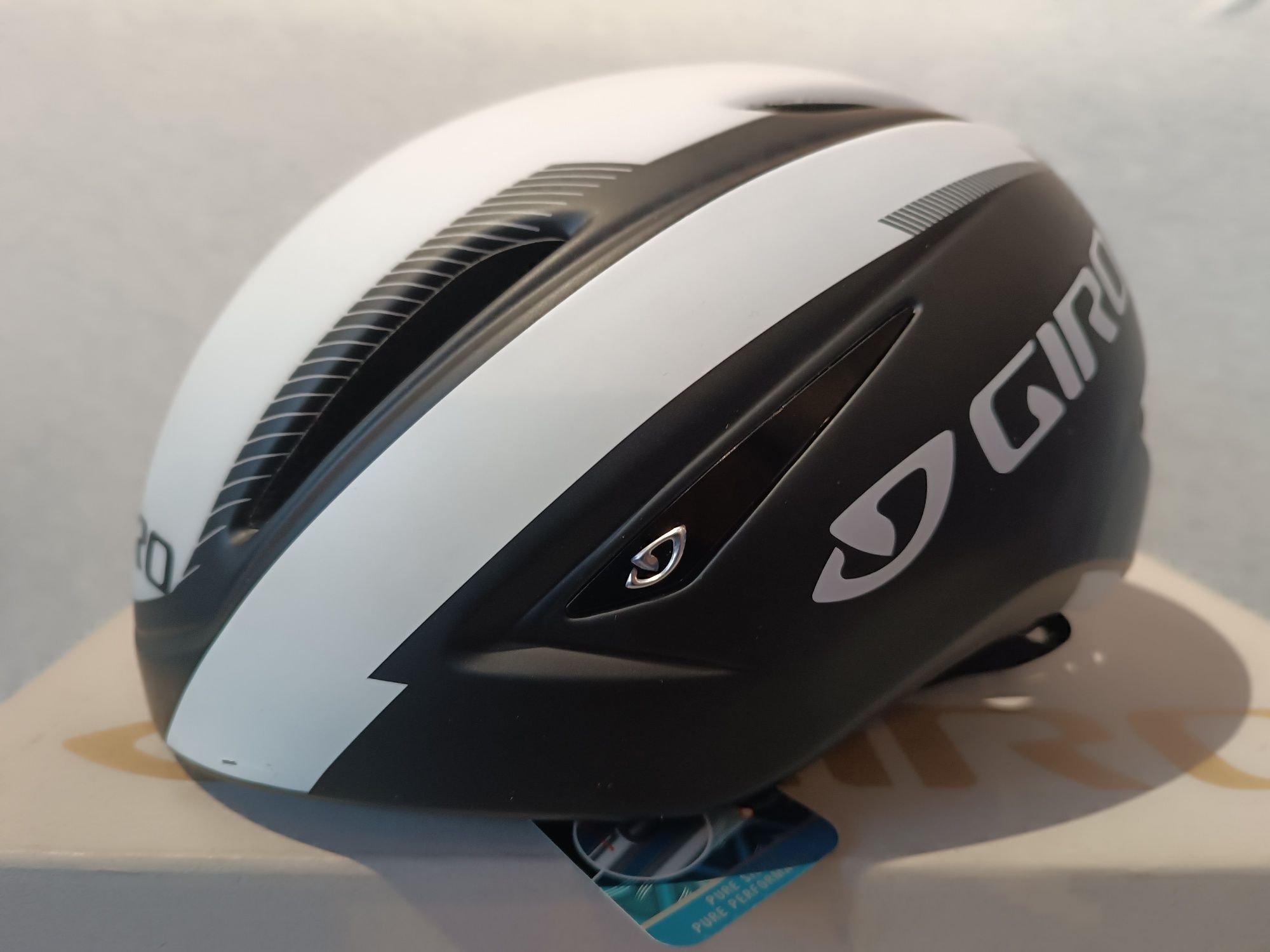 Giro Air Attack kask szosowy rozm. M