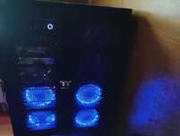 Sprzedam obudowę komputerową Thermaltake Core W200 na dwa zestawy płyt